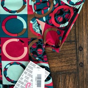 LuLarue Classic T size Small